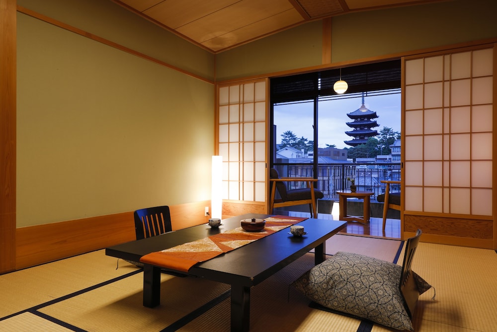 Japanese-style Room with 10 Tatami-mats - Temple View, Non Smoking | 奈良の宿 飛鳥荘