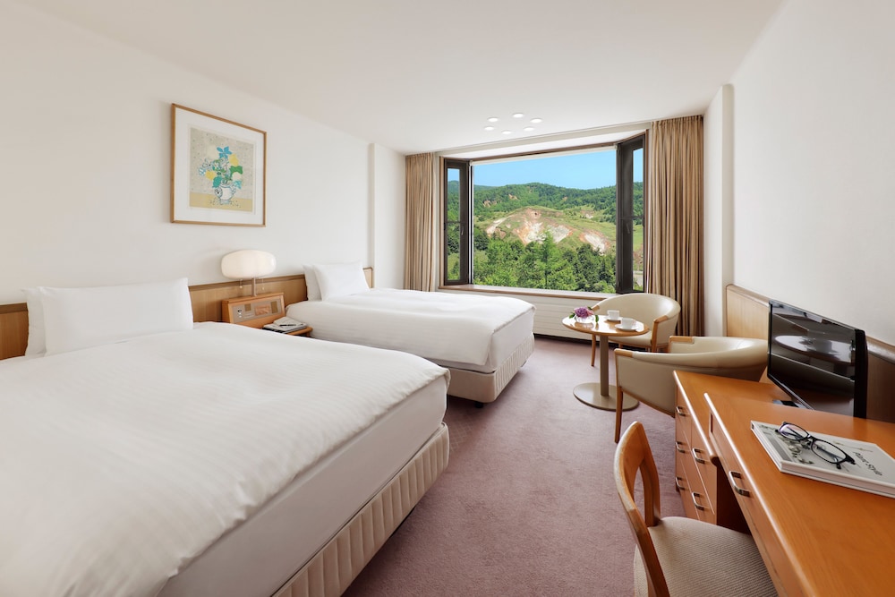 【南館】スーペリアツインルーム 禁煙 | 万座プリンスホテル