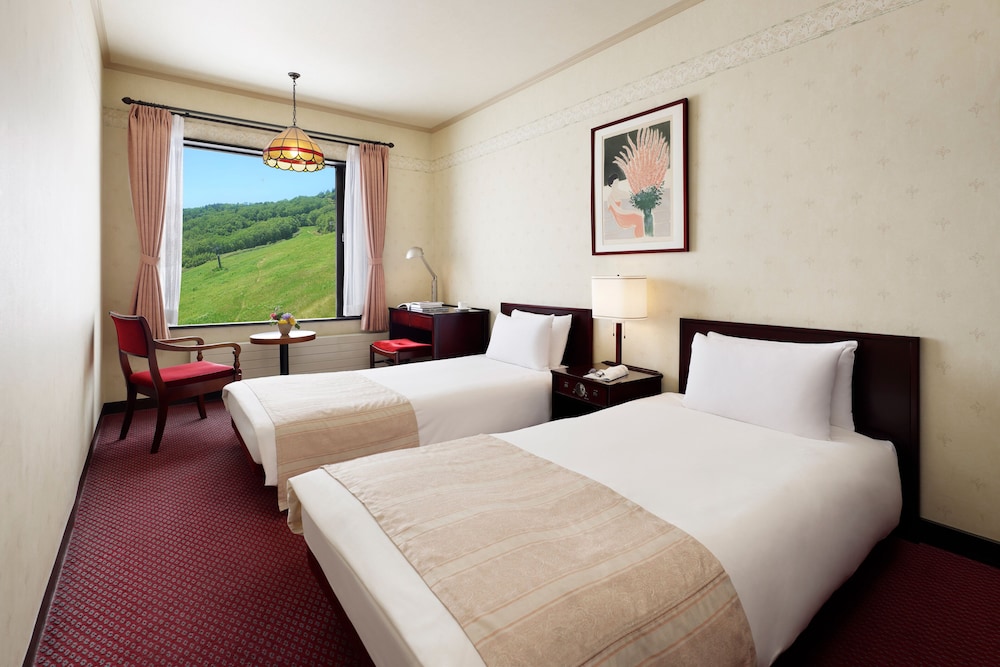 【本館】ツインルームC 禁煙 | 万座プリンスホテル