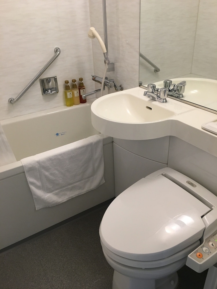 本館ダブルルーム 禁煙 バスルーム0 | ホテルエミシア東京立川