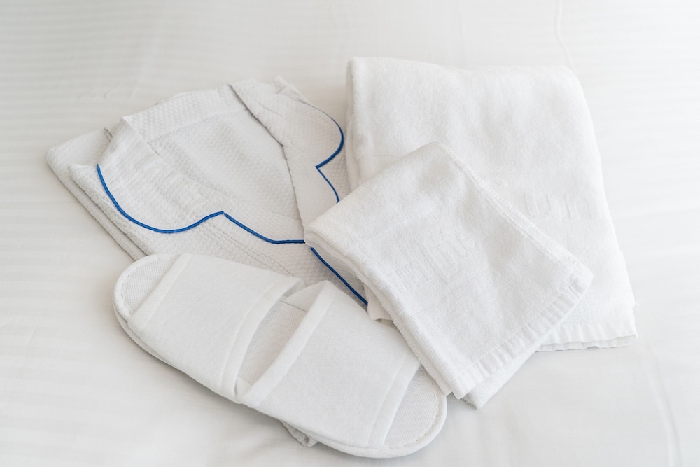 [喫煙可] セミダブルルーム(メインビルディング) 客室の設備とサービス3 | ホテルサンライト新宿