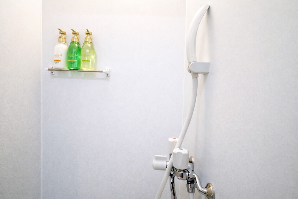 和室 バスルームのシャワー0 | サクラホテル幡ヶ谷