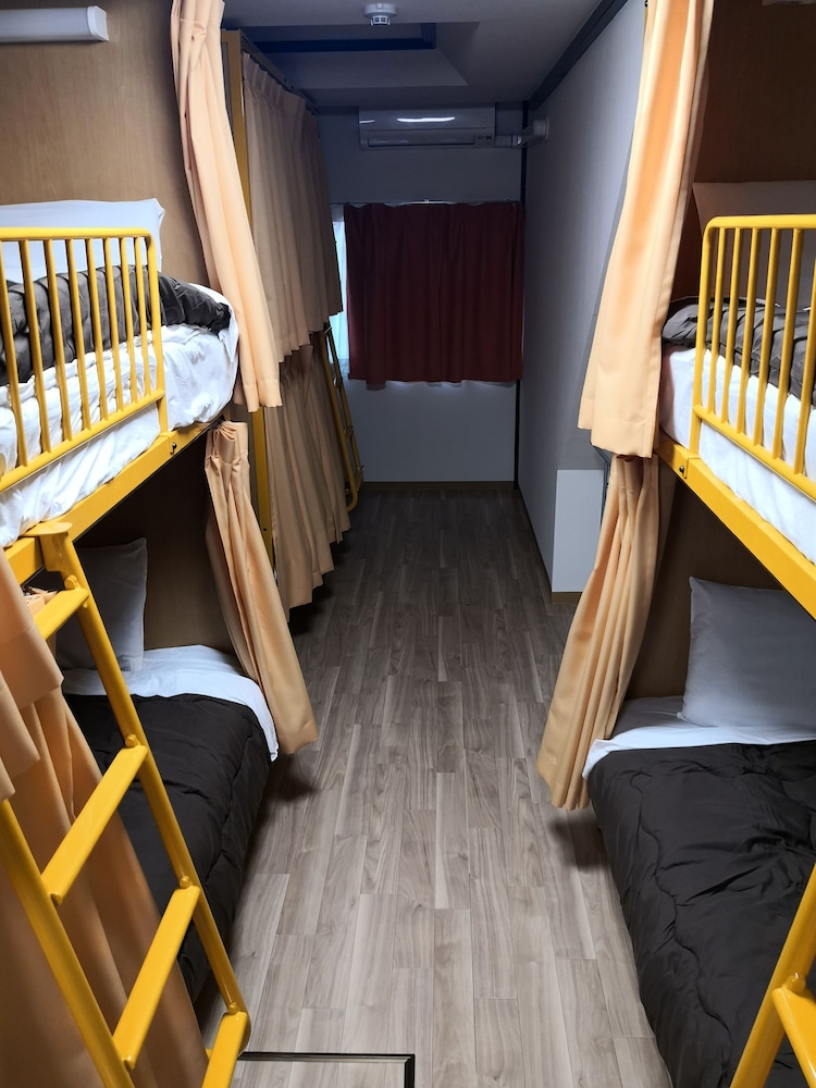 ファミリー ルーム 禁煙 客室2 | サクラホテル幡ヶ谷