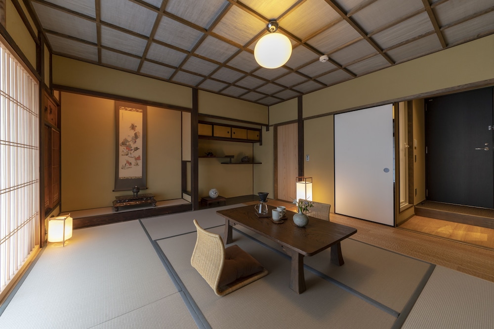 UME ジャパニーズスイート 客室3 | THE MACHIYA Kamiumeya