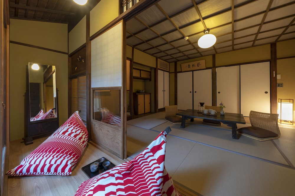 UME ジャパニーズガーデンスイート 客室1 | THE MACHIYA Kamiumeya