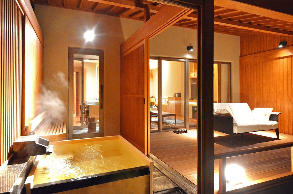 ＜離れ＞温泉露天付ヴィラスイート　和洋室[ツインベット] バスルーム0 | 東府や Resort&Spa-Izu