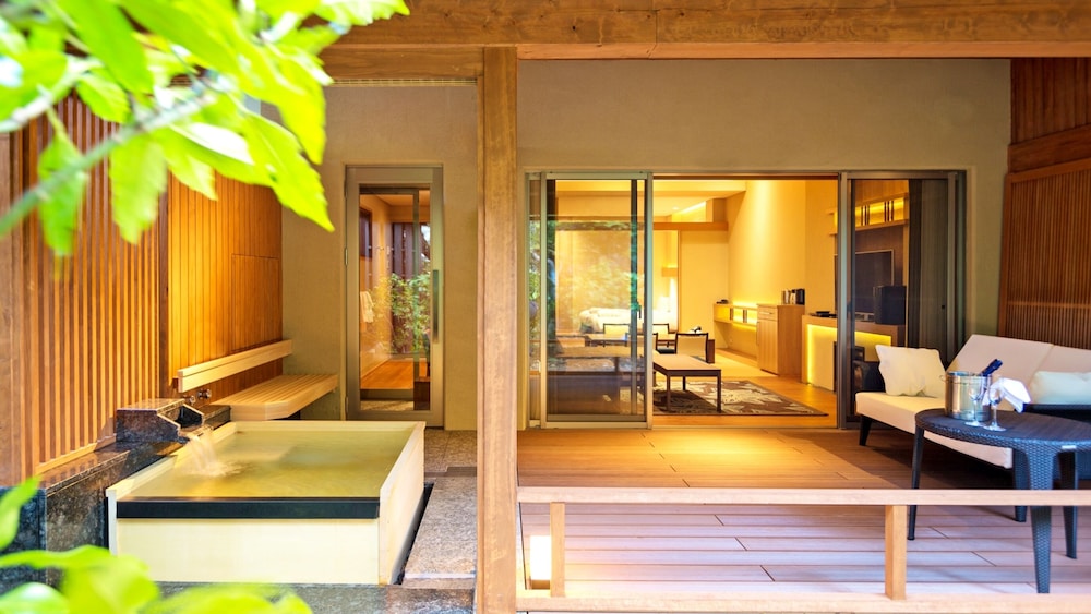 ＜離れ＞温泉露天付ヴィラスイート　和洋室[ツインベット] | 東府や Resort&Spa-Izu