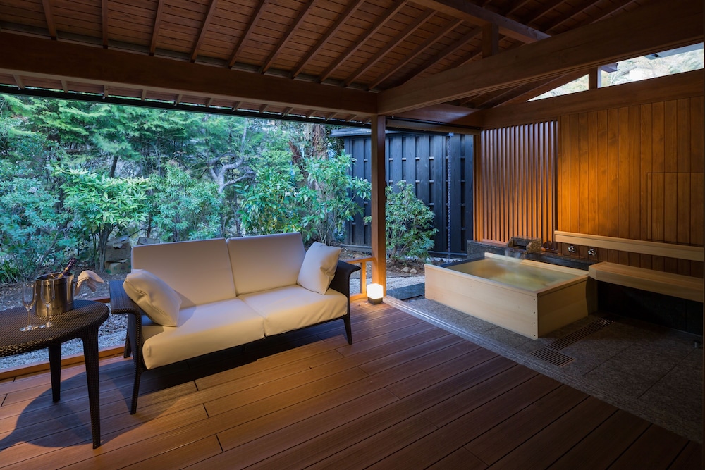 ＜離れ＞温泉露天付ヴィラスイート　和洋室[ツインベット] 部屋からの景観0 | 東府や Resort&Spa-Izu