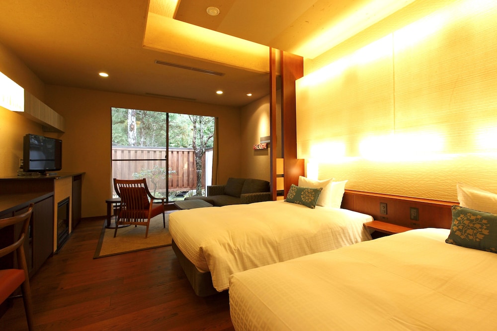 ＜本館＞洋室ツイン[ツインベッド] 客室1 | 東府や Resort&Spa-Izu