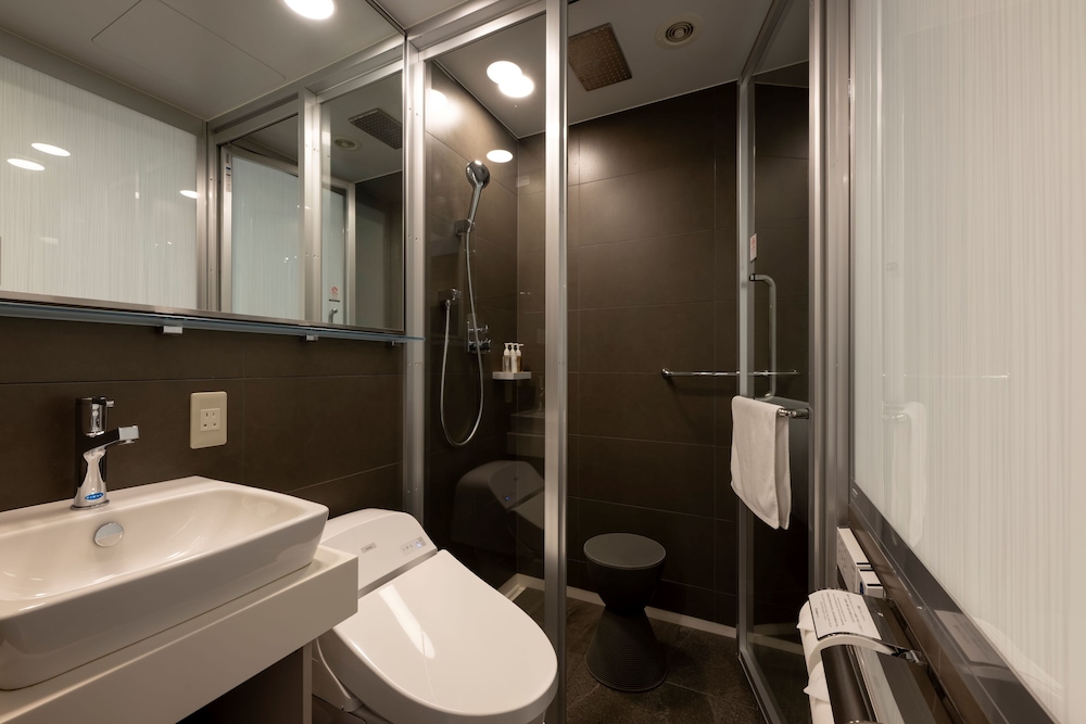 セミダブルルーム 禁煙 バスルーム0 | レム東京京橋