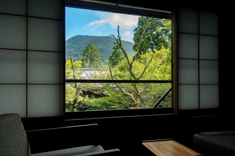 和洋室 プレミアムルーム 露天風呂付 A マウンテン ビュー0 | 松坂屋本店