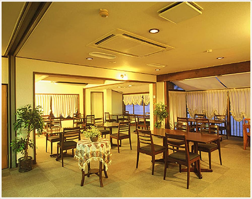 レストラン1 | ヴィラ スコーレ 白馬