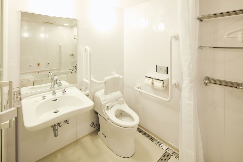 ユニバーサル ツインルーム 禁煙 客室の設備とサービス0 | ホテルインターゲート広島