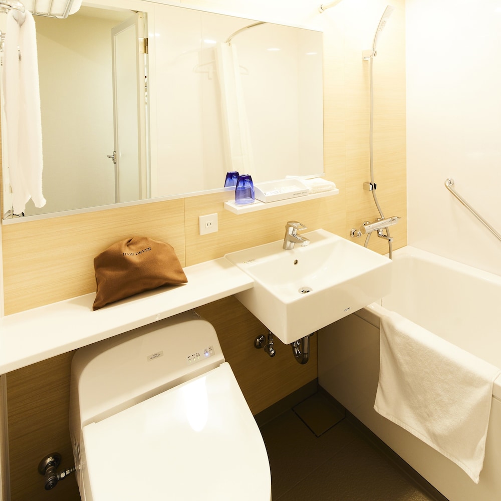 スーペリア ダブルルーム 禁煙 バスルーム1 | ホテルインターゲート広島