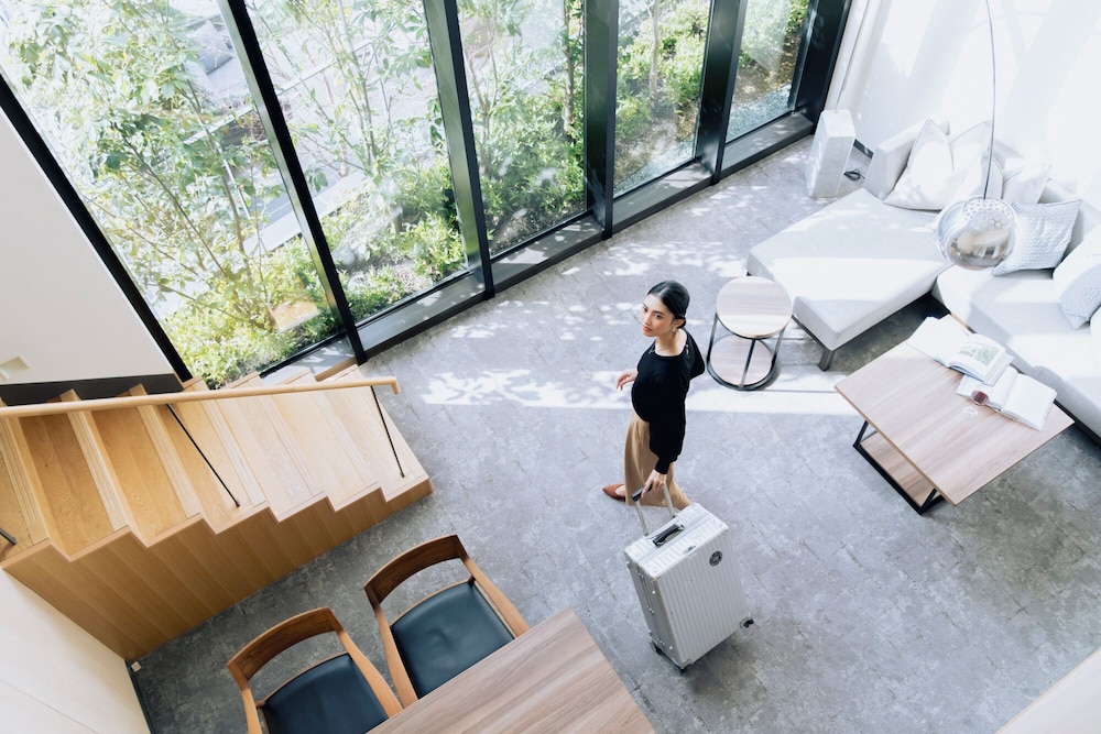 ザ・サウザンド・スイート (禁煙) リビング エリア0 | ザ・サウザンド 京都