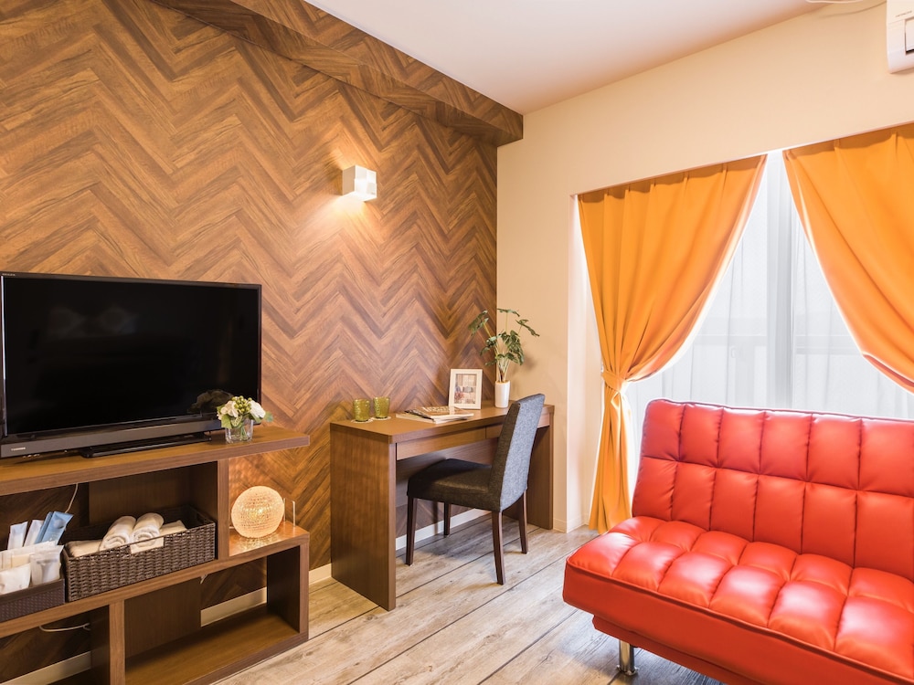 スーペリア ダブルルーム ダブルベッド 1 台ソファーベッド付き 禁煙 客室11 | ミスター金城 イン ぐすく