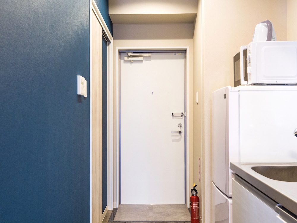 スーペリア ダブルルーム ダブルベッド 1 台ソファーベッド付き 禁煙 客室1 | ミスター金城 イン ぐすく