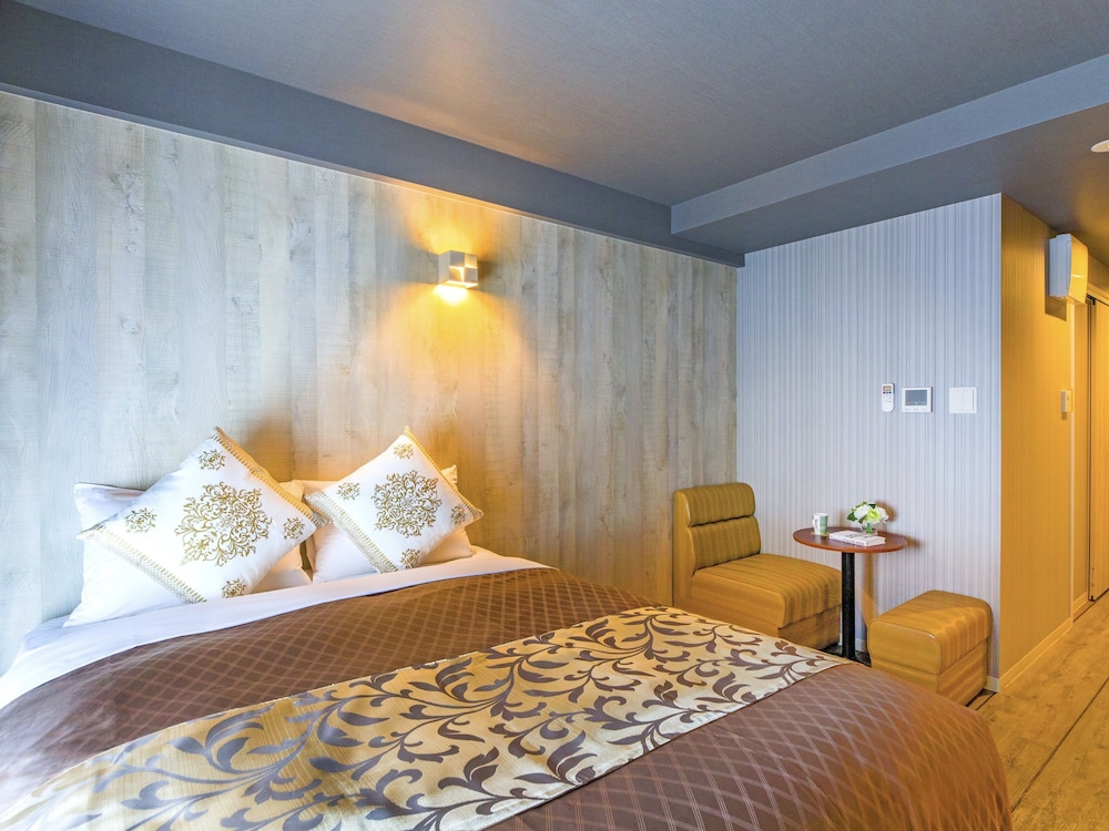 スタンダード ダブルルーム 禁煙 客室2 | ミスター金城 イン ぐすく