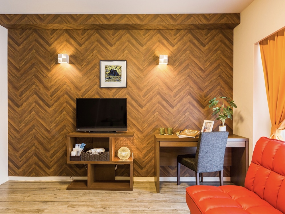 スーペリア ダブルルーム ダブルベッド 1 台ソファーベッド付き 禁煙 客室6 | ミスター金城 イン ぐすく