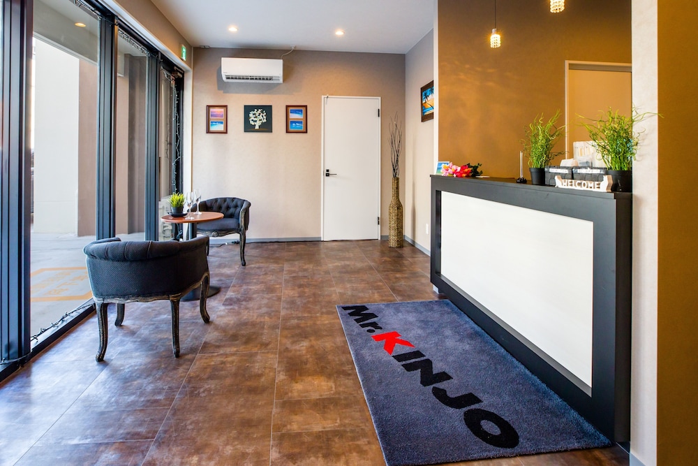 フロント1 | Mr.KINJO in VIOLETTE East Town 2 フロント1 | Mr.KINJO in VIOLETTE East Town 2