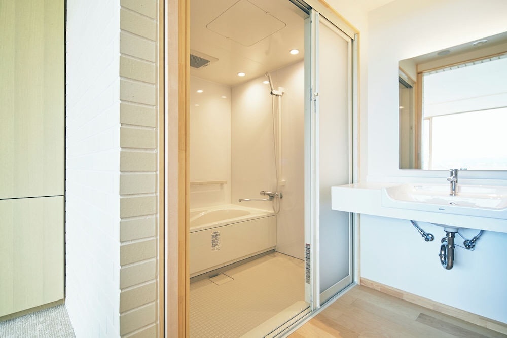 バリアフリーツインルーム 禁煙 バスルーム2 | SHONAI HOTELSUIDEN TERRASSE