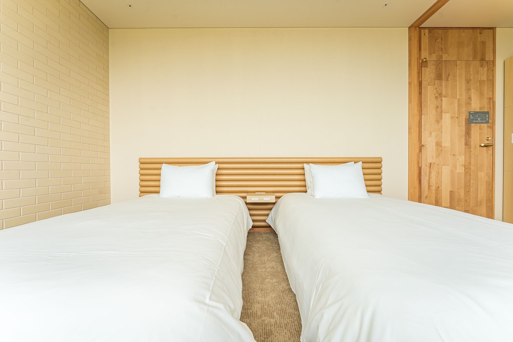 スタンダードツインルーム ワイドシングルベッド2台 禁煙 客室1 | SHONAI HOTELSUIDEN TERRASSE