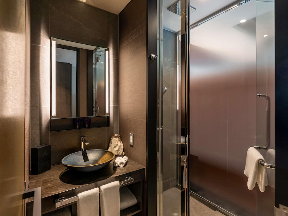 スーペリア ルーム キングベッド 1 台 客室10 | プルマン東京田町