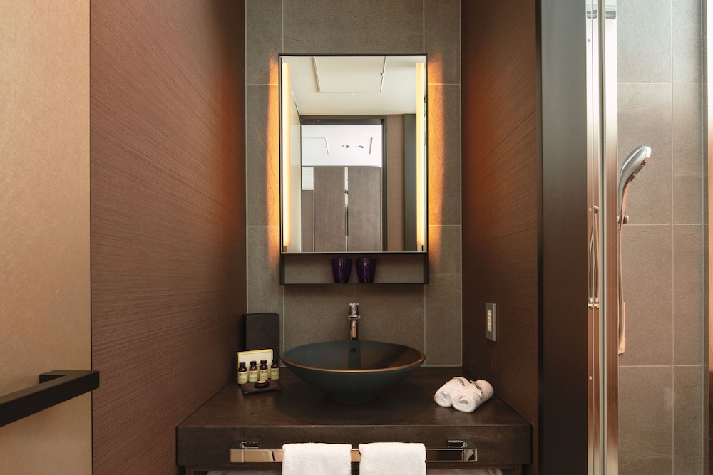 スーペリア ルーム キングベッド 1 台 バスルーム1 | プルマン東京田町