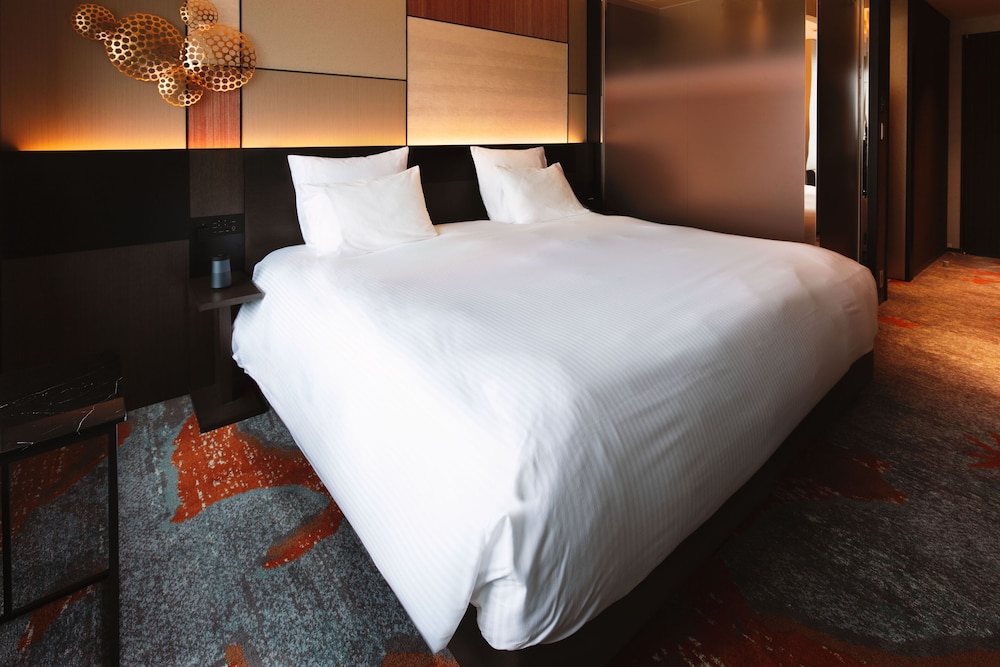 スーペリア ルーム キングベッド 1 台 客室2 | プルマン東京田町