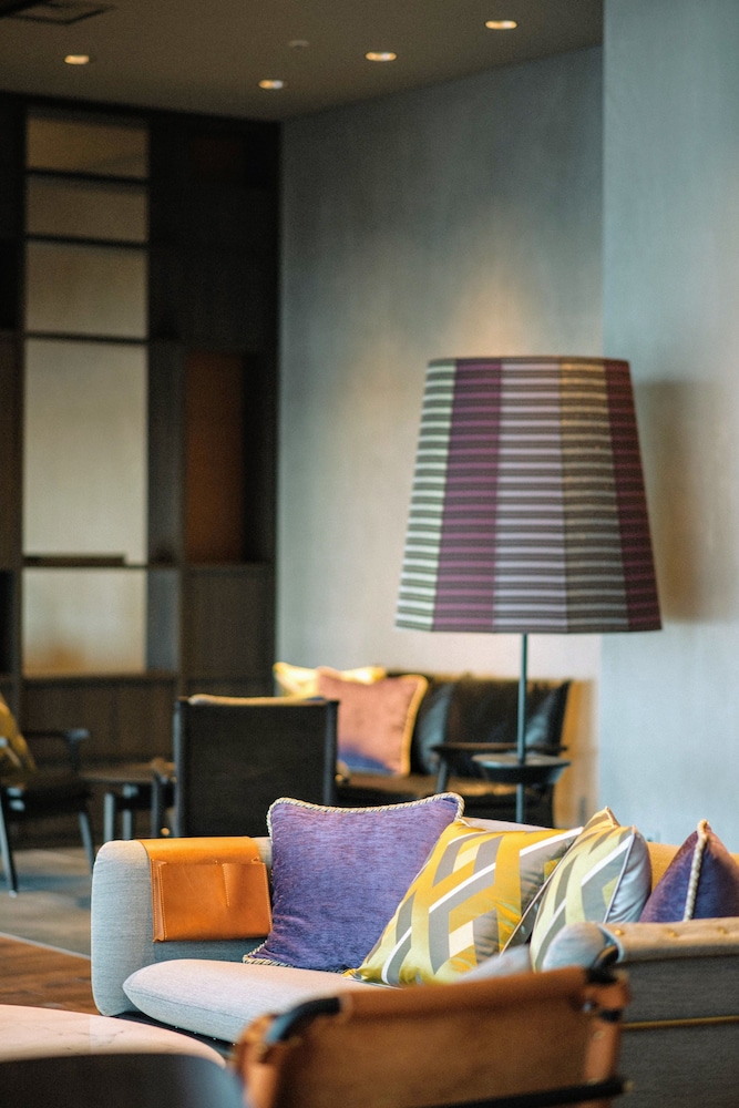 スーペリア ルーム シングルベッド 2 台 エグゼクティブラウンジアクセス (Executive) エグゼクティブ ラウンジ1 | プルマン東京田町