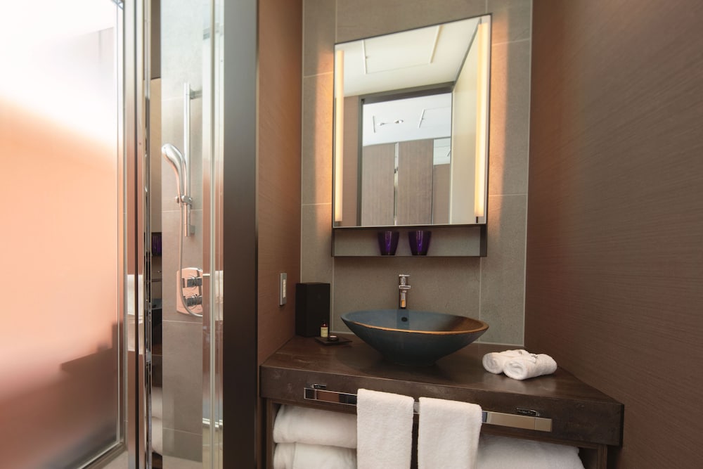 スーペリア ルーム キングベッド 1 台 バスルーム0 | プルマン東京田町