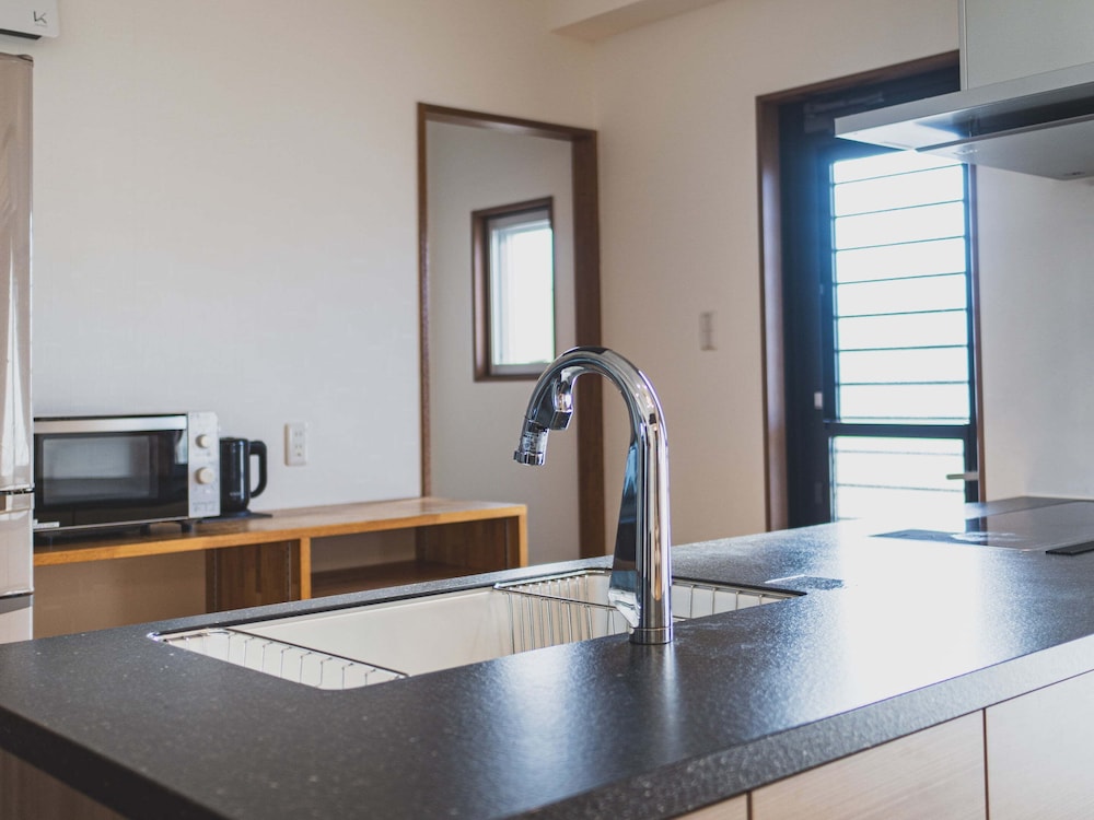 デラックス コンドミニアム 専用キッチン0 | コンフォートプラス