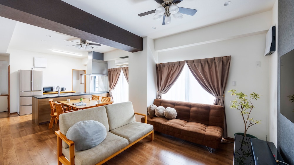 デラックス コンドミニアム | コンフォートプラス