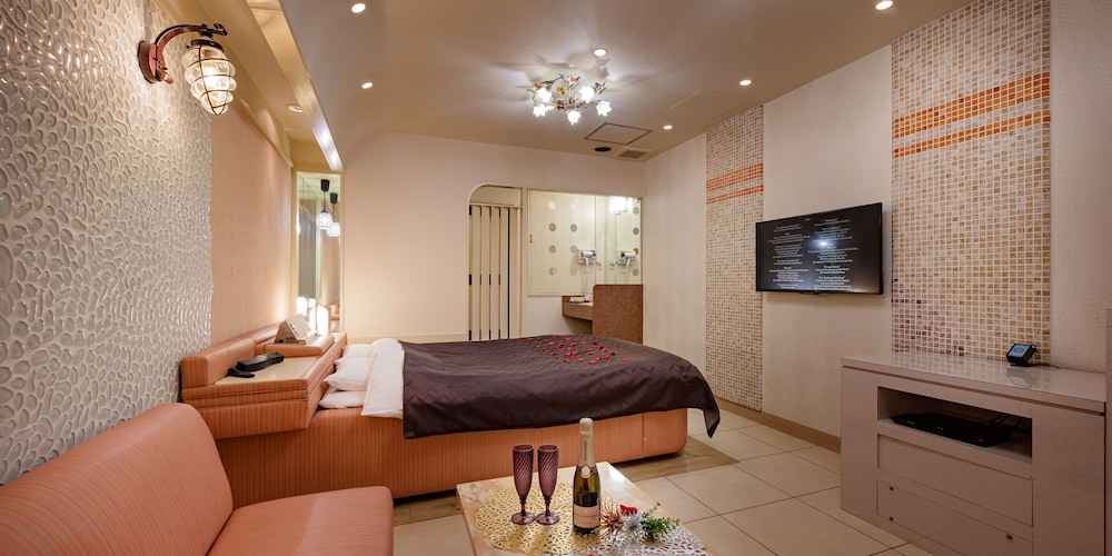 ダブルルーム バスタブ付き (アーリーチェックアウト11時) 禁煙 客室14 | ホテルメトロ- 大人限定