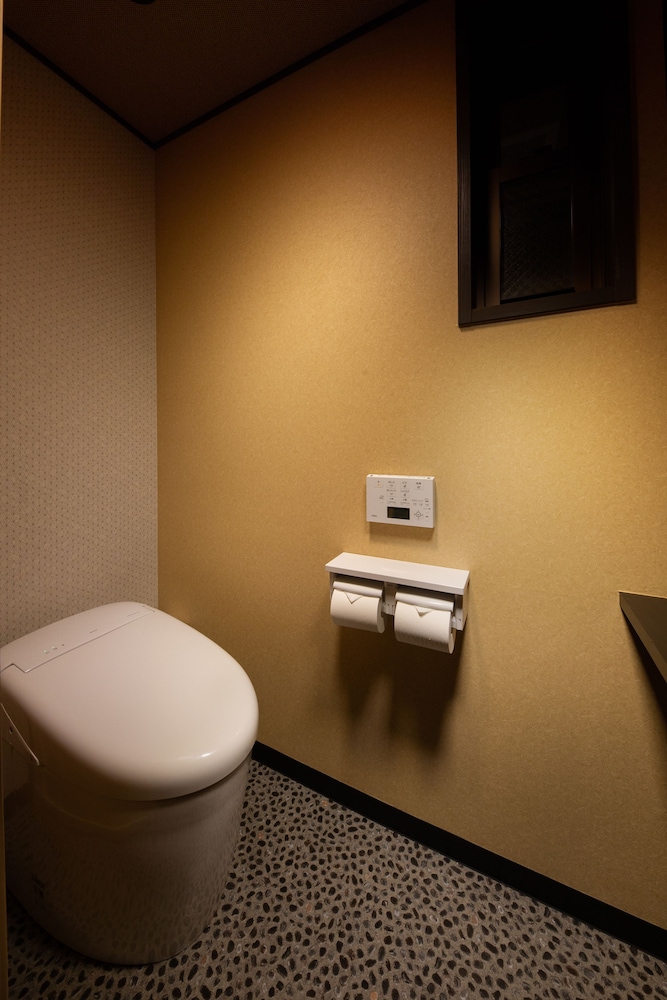 京町家一棟貸し バスルーム3 | 奏 東寺南門