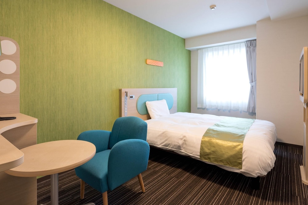 ルーム クイーンベッド 1 台 禁煙 | コンフォートホテル宮崎