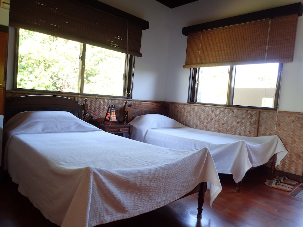 スイート B 露天風呂付 客室1 | マヤグスクリゾート