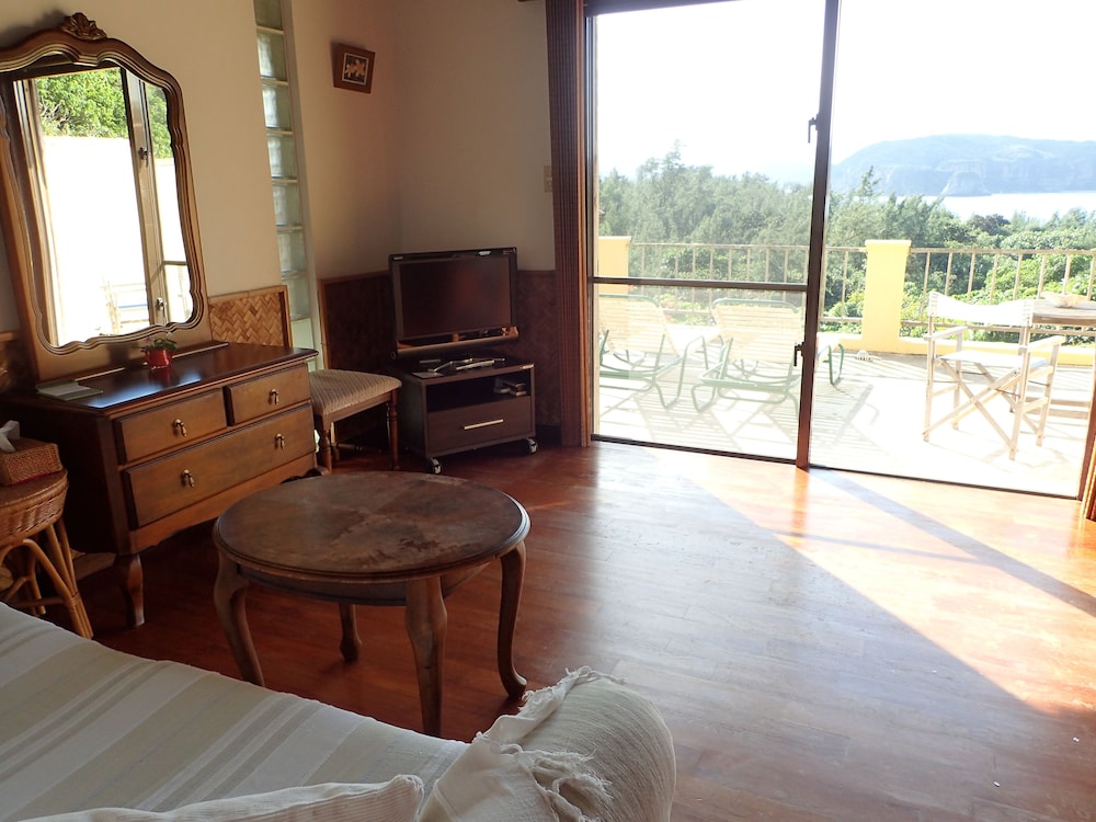 スイート A リビング エリア0 | マヤグスクリゾート