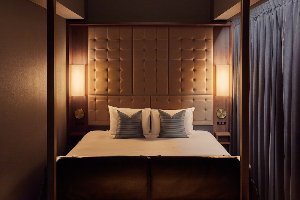 スーペリアダブル クイーンベッド1台　禁煙 客室9 | ザ ロイヤルパーク キャンバス 銀座 8