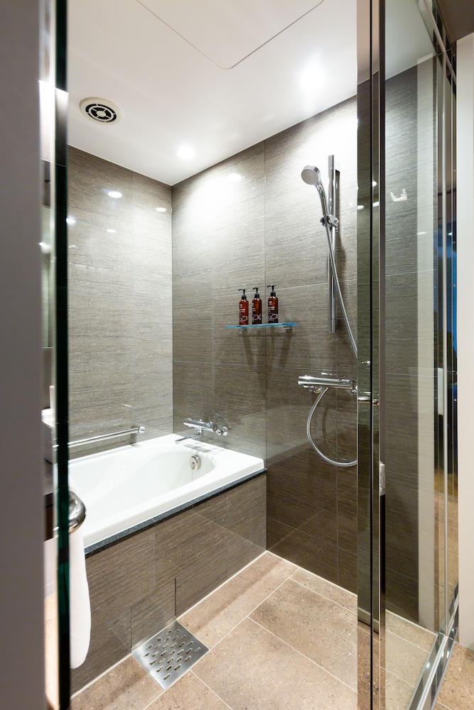 デラックスツインB シングルベッド2台 禁煙 バスルーム0 | ザ ロイヤルパーク キャンバス 銀座 8