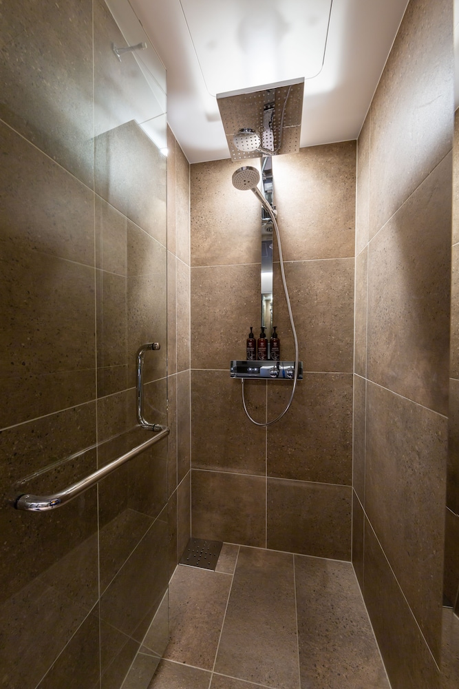 スーペリアツインA シングルベッド2台 禁煙 バスルーム0 | ザ ロイヤルパーク キャンバス 銀座 8