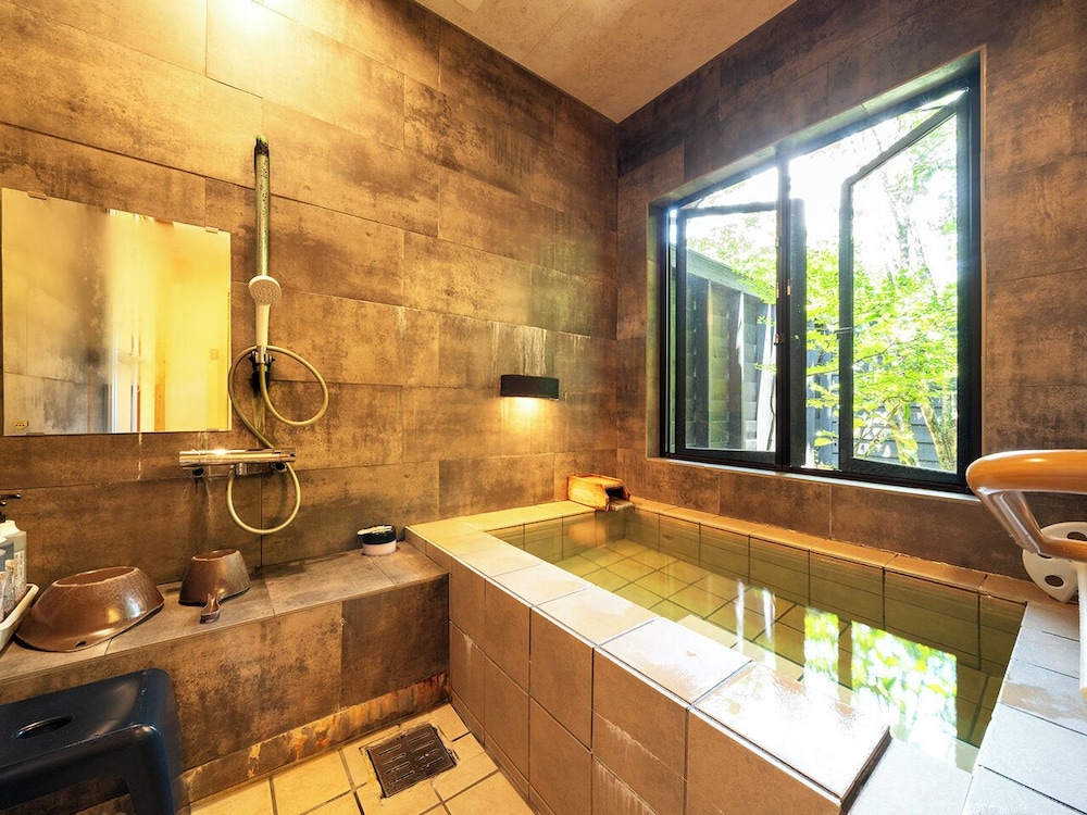 和室 Bタイプ (さえずり,うた) 内湯付 客室3 | 四季の杜 紫尾庵