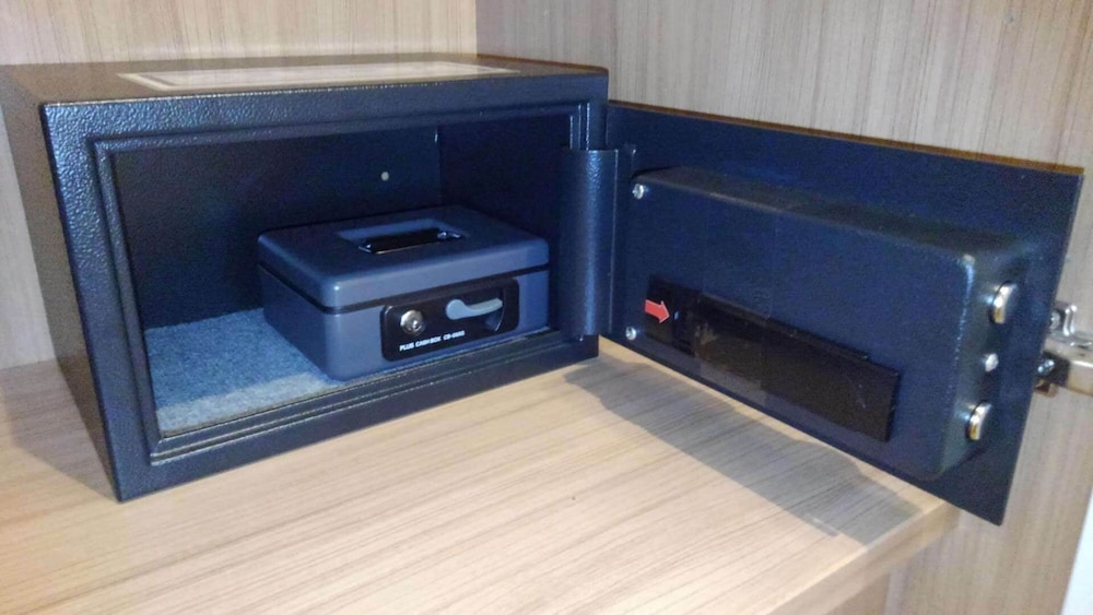 ファミリー スイート 1 ベッドルーム セーフティボックス0 | IP CITY HOTEL Osaka