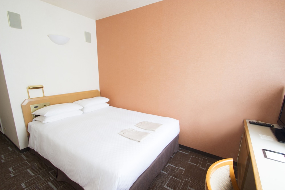 ベーシック ダブルルーム ダブルベッド 1 台 禁煙 客室2 | IP CITY HOTEL Osaka