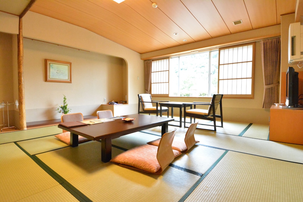 スタンダード和室 客室1 | 萩姫の湯 栄楽館