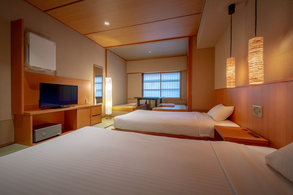 ツイン和洋室 客室1 | 萩姫の湯 栄楽館