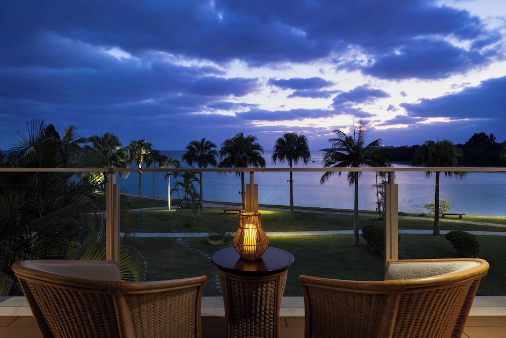 オーシャンガーデンスイート 2F /2LDK（テラス付）禁煙 バルコニーからの眺望0 | THE UBUFURU ISHIGAKI