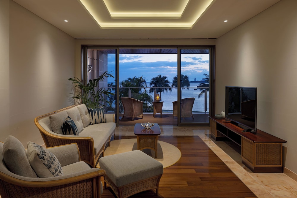 オーシャンガーデンスイート 2F/1LDK (テラス付)禁煙 客室1 | THE UBUFURU ISHIGAKI