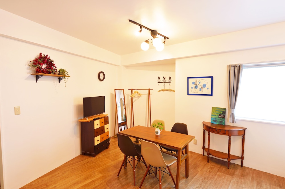 キッチン付きツインルーム 201 リビングルーム0 | DOUCE