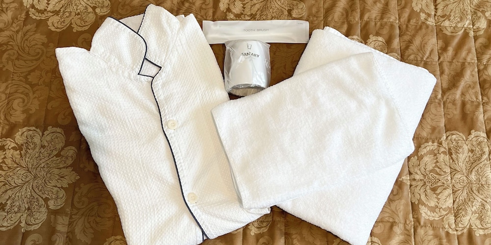 [喫煙可] ダブルルーム (ユニットバス付) 客室の設備とサービス0 | ホテル山田荘